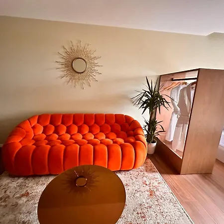 Aia & Appartement Tirana