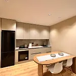 Apartment Aia & *