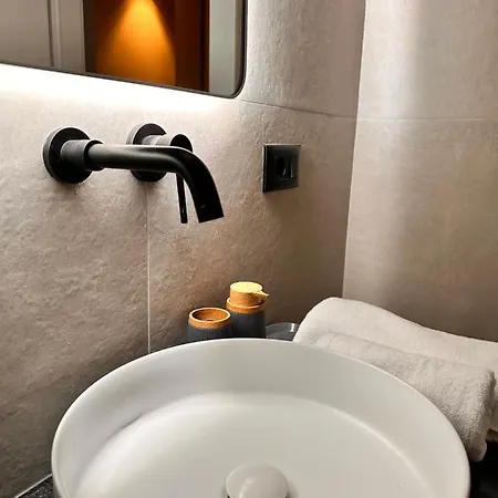 Διαμέρισμα Aia &