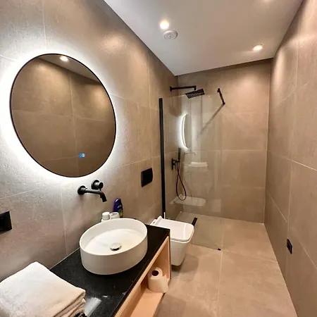 Aia & Διαμέρισμα Τίρανα