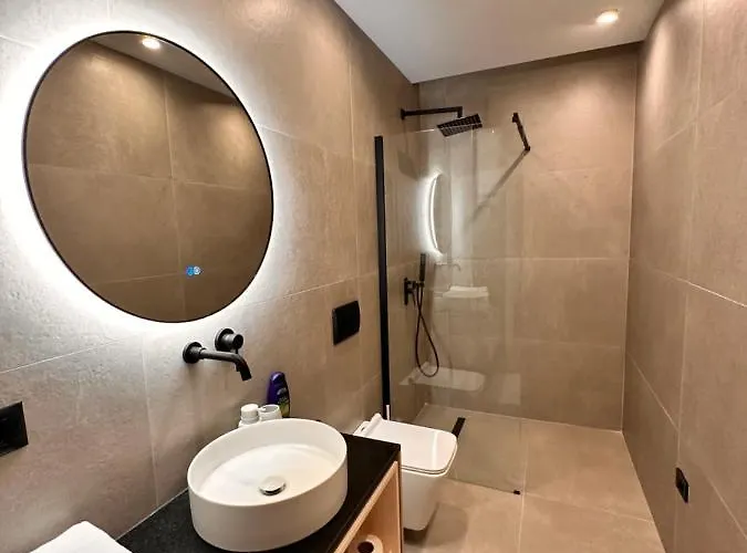 Aia & Apartment Tirana